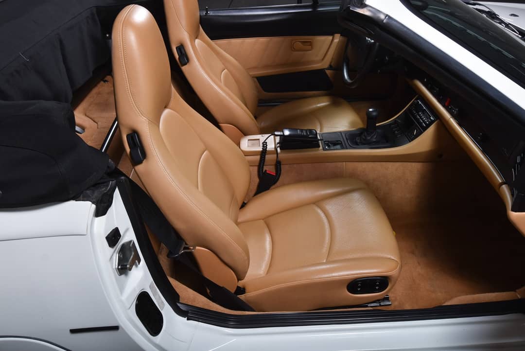 1994 Porsche 968 — photo 26