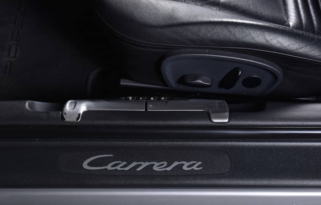 1999 Porsche 911 Carrera — photo 16