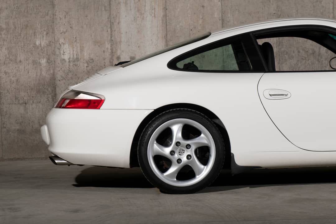 2003 Porsche 911 Carrera — photo 9