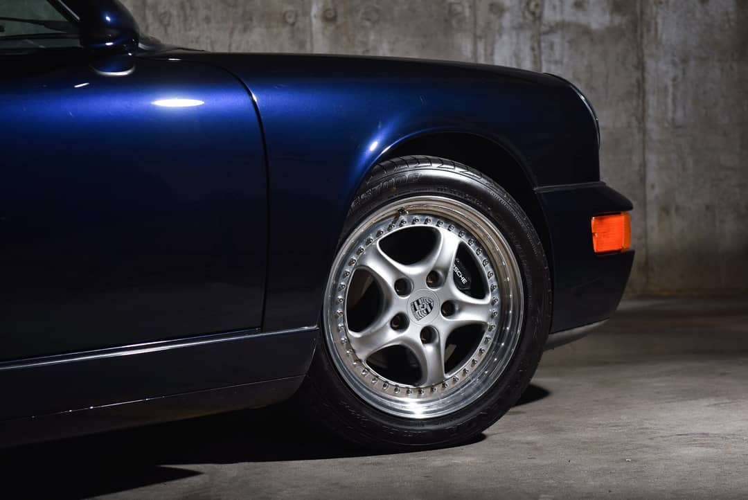 1992 Porsche 911 Carrera 4 — photo 13
