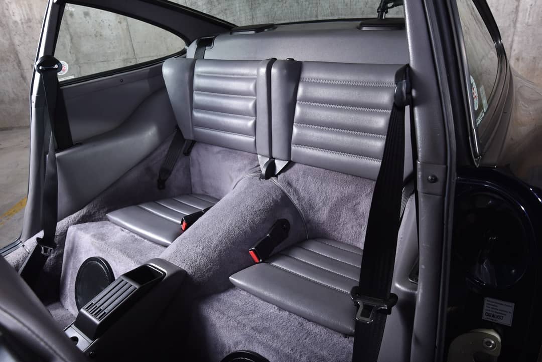 1992 Porsche 911 Carrera 4 — photo 19