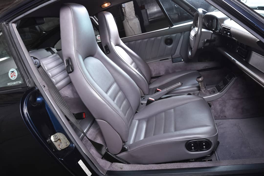1992 Porsche 911 Carrera 4 — photo 21