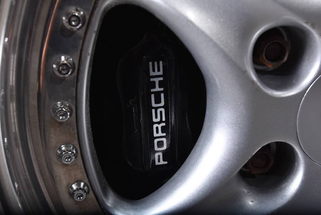 1992 Porsche 911 Carrera 4 — photo 24