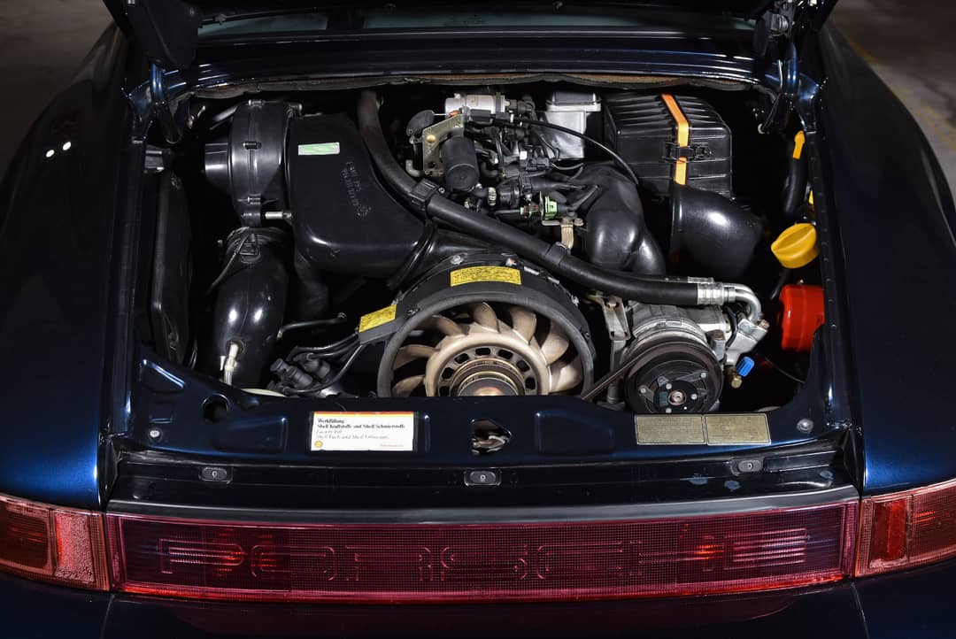 1992 Porsche 911 Carrera 4 — photo 26