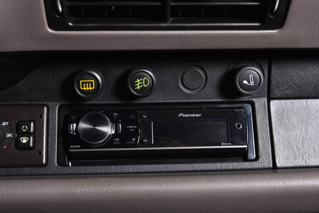 1992 Porsche 911 Carrera 4 — photo 30