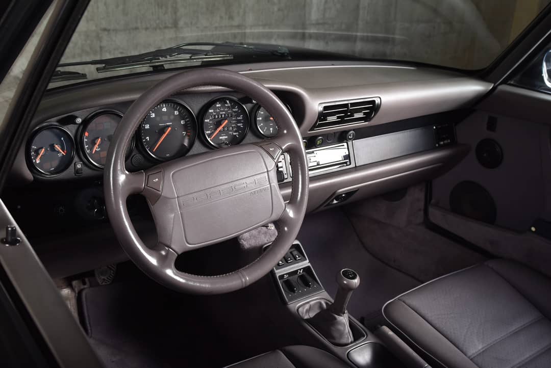 1992 Porsche 911 Carrera 4 — photo 35