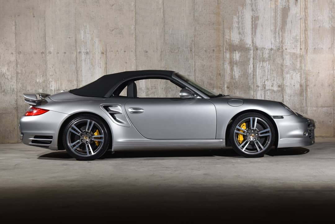 2011 Porsche 911 Turbo S — photo 17