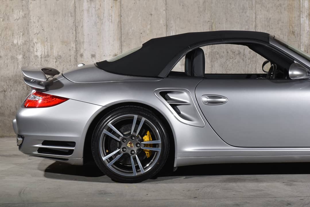 2011 Porsche 911 Turbo S — photo 18