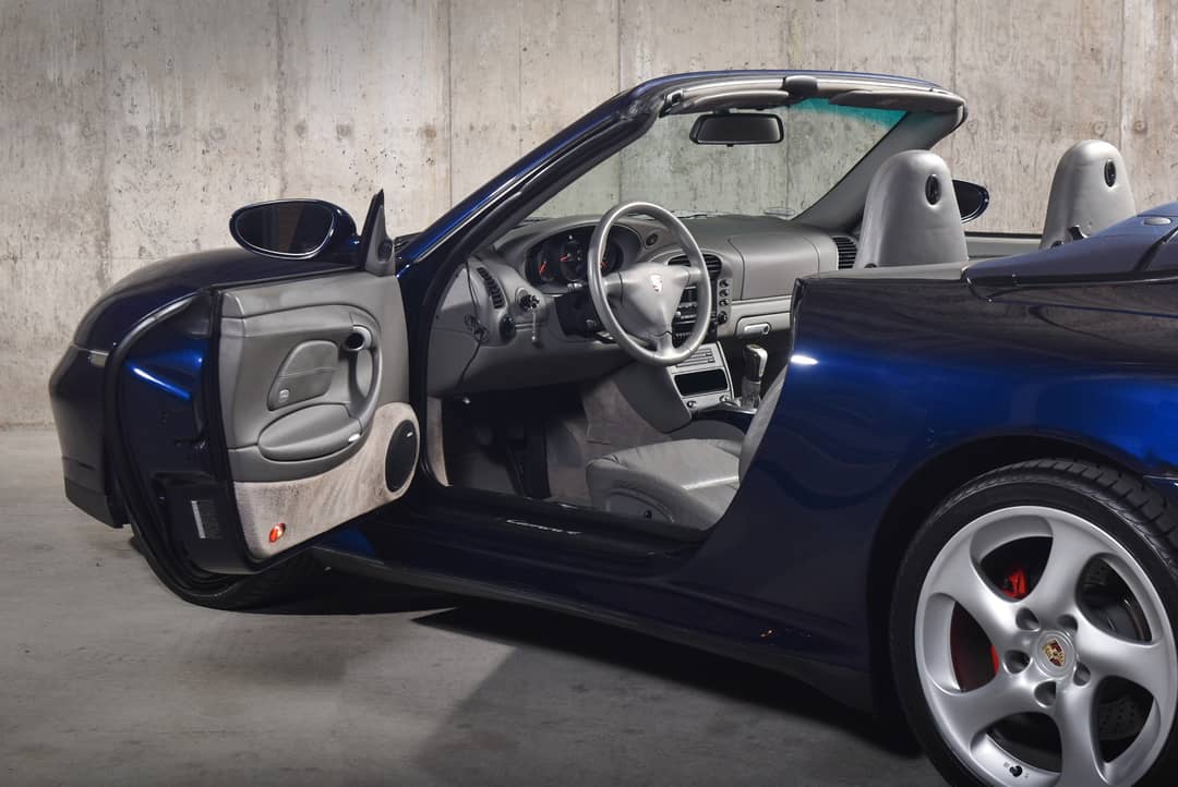 2004 Porsche 911 Carrera 4S — photo 21