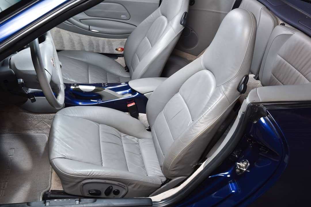2004 Porsche 911 Carrera 4S — photo 23