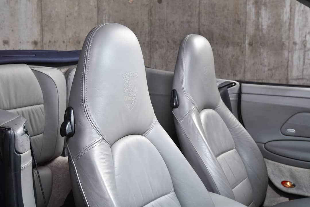 2004 Porsche 911 Carrera 4S — photo 27