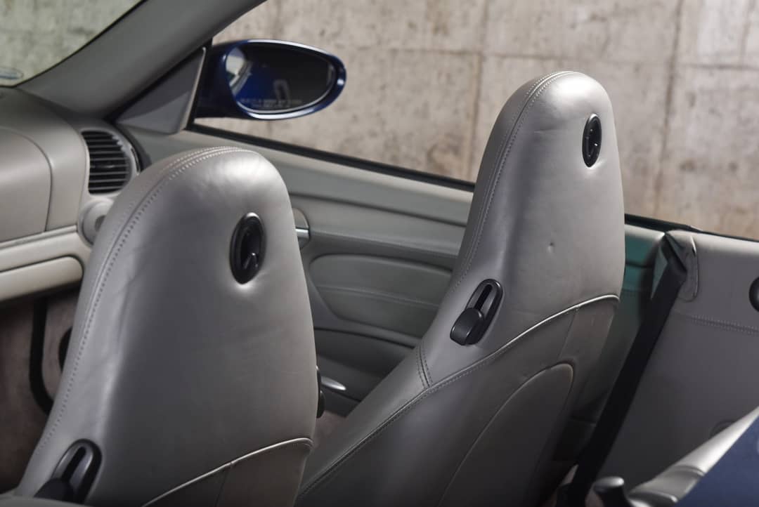 2004 Porsche 911 Carrera 4S — photo 30