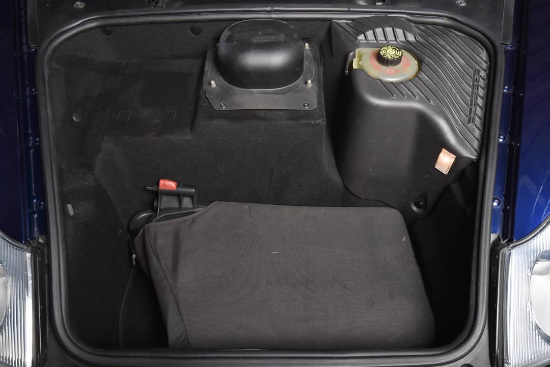 2004 Porsche 911 Carrera 4S — photo 31