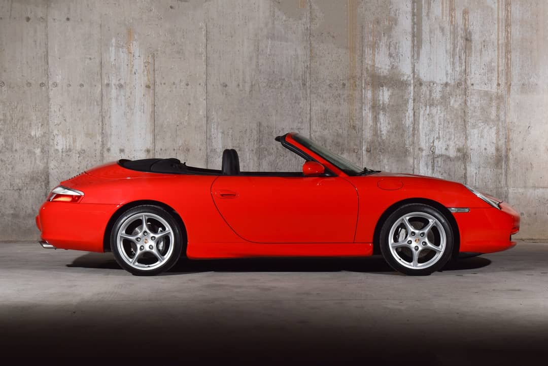 2002 Porsche 911 Carrera 4 — photo 17