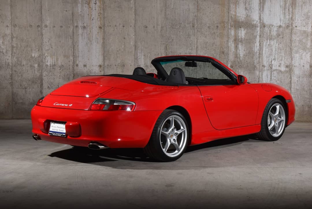 2002 Porsche 911 Carrera 4 — photo 3