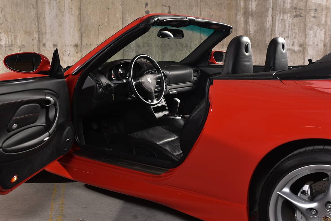 2002 Porsche 911 Carrera 4 — photo 20