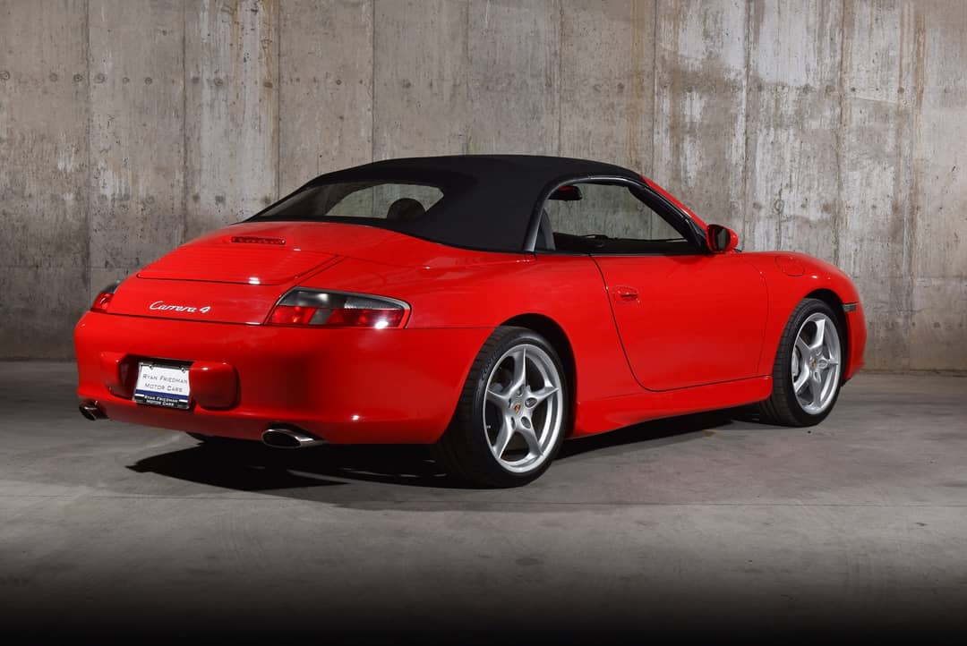 2002 Porsche 911 Carrera 4 — photo 7