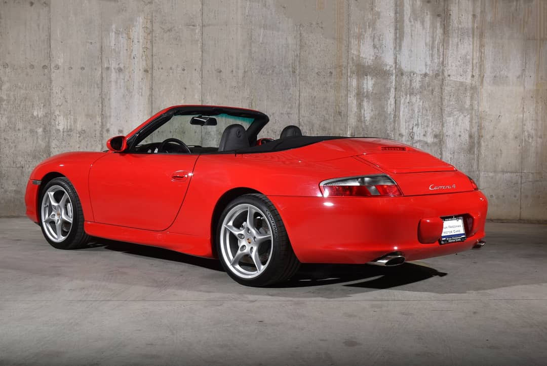 2002 Porsche 911 Carrera 4 — photo 8