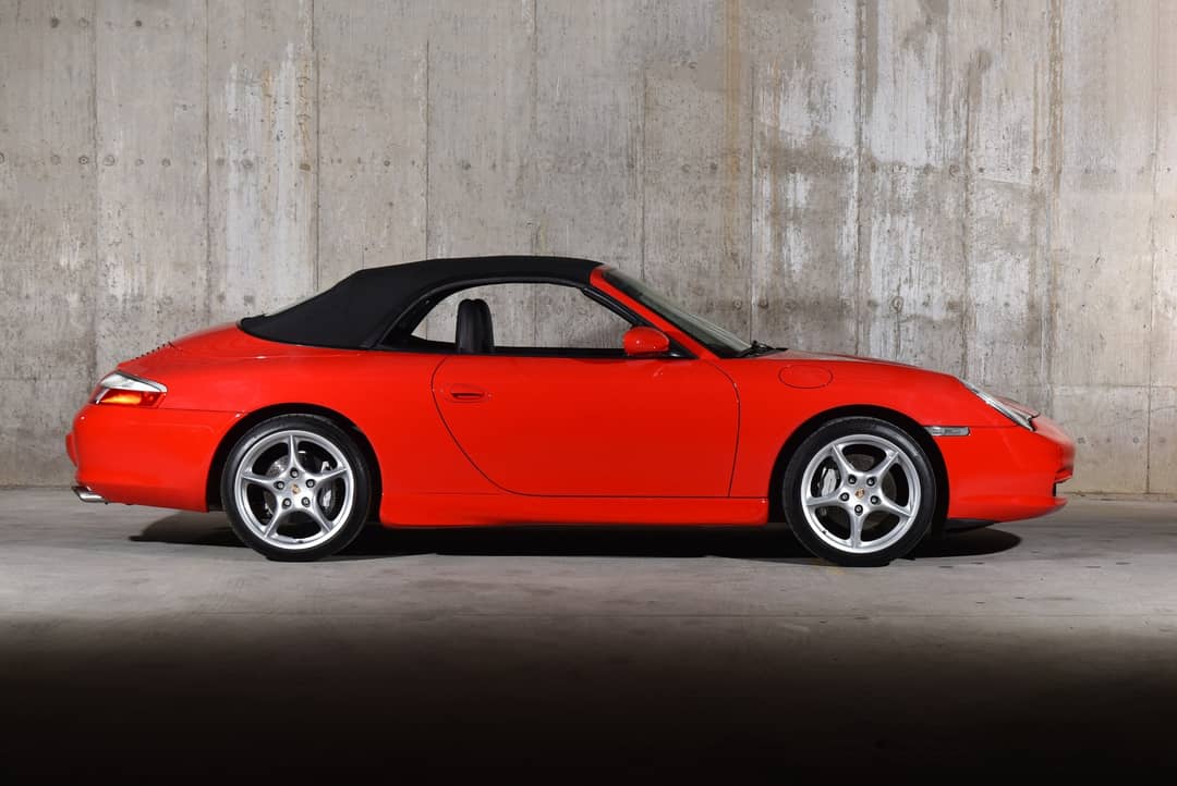 2002 Porsche 911 Carrera 4 — photo 10