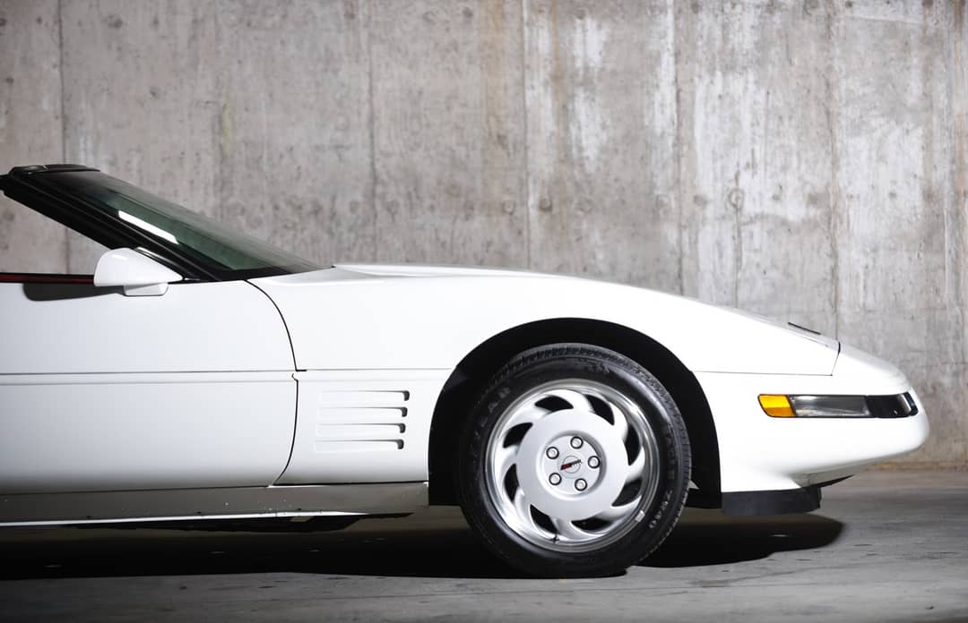 1991 Chevrolet Corvette — photo 12