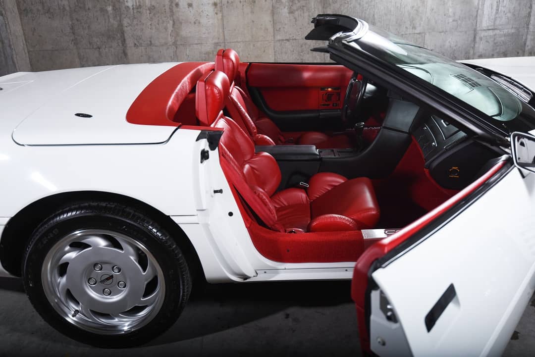 1991 Chevrolet Corvette — photo 16