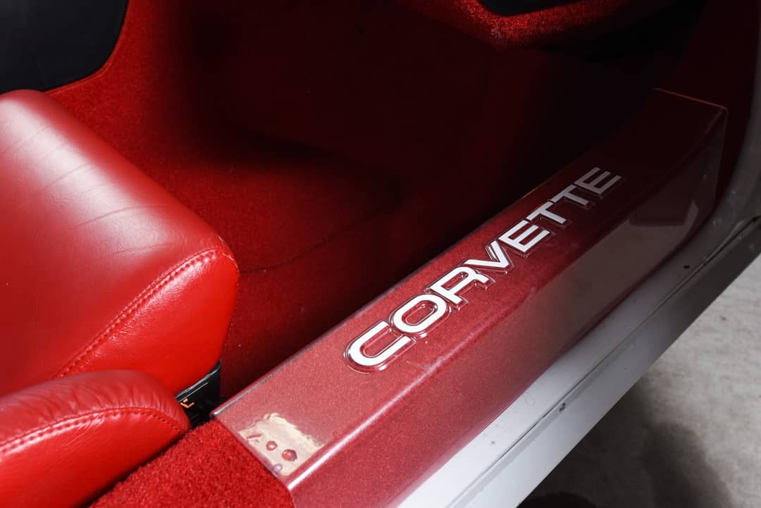 1991 Chevrolet Corvette — photo 20