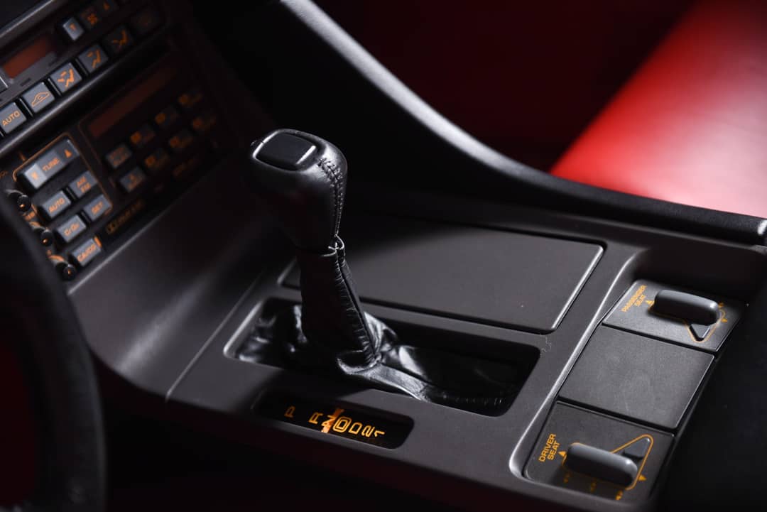 1991 Chevrolet Corvette — photo 32