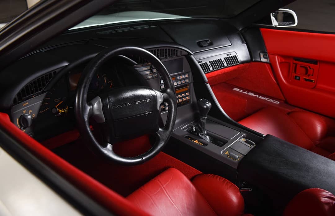 1991 Chevrolet Corvette — photo 33