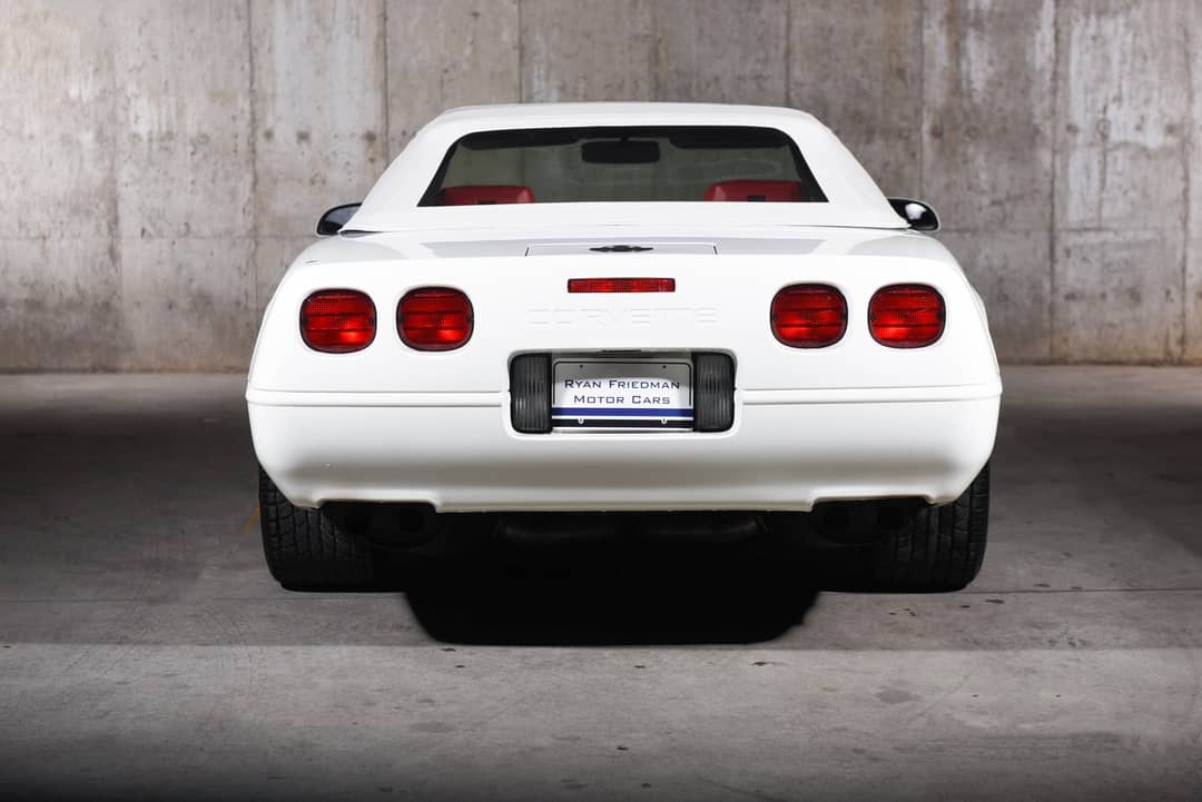 1991 Chevrolet Corvette — photo 8