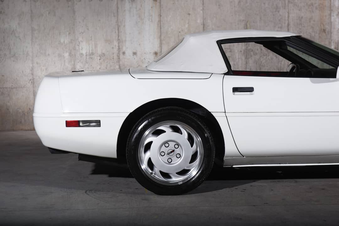 1991 Chevrolet Corvette — photo 10
