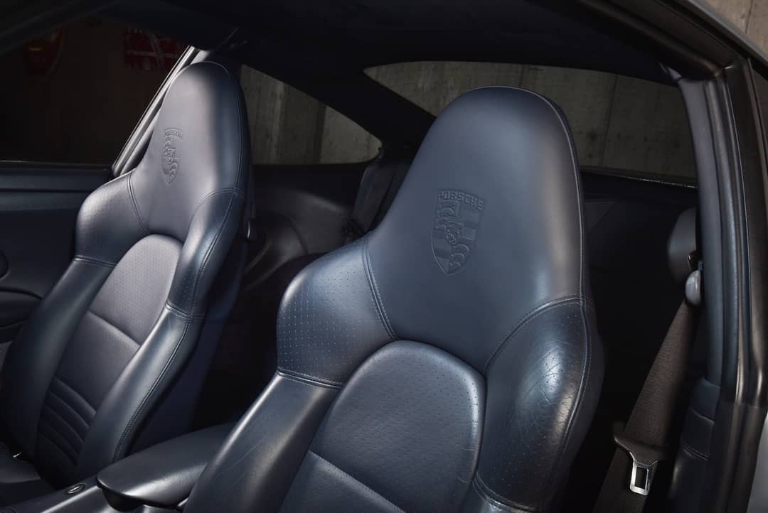 2004 Porsche 911 Carrera 4S — photo 18