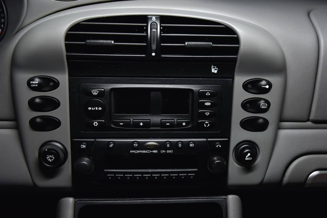 2002 Porsche 911 Targa — photo 30