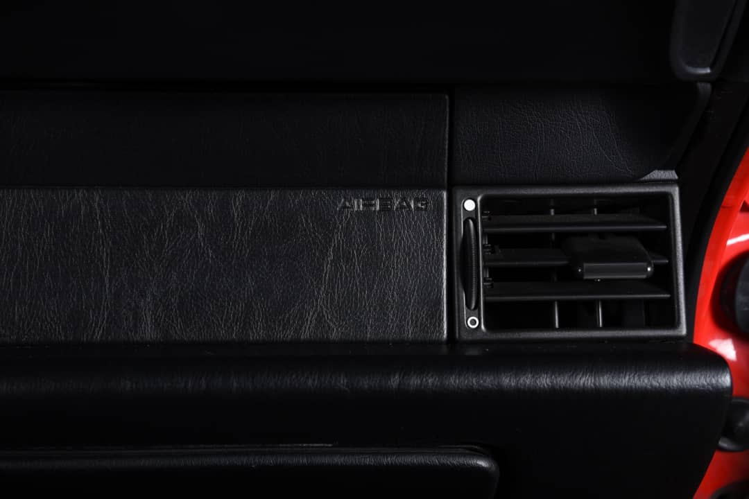 1990 Porsche 911 Carrera 2 — photo 21