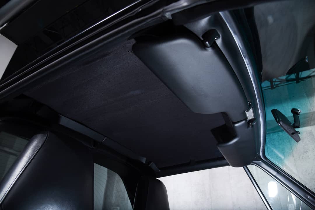 1990 Porsche 911 Carrera 2 — photo 25