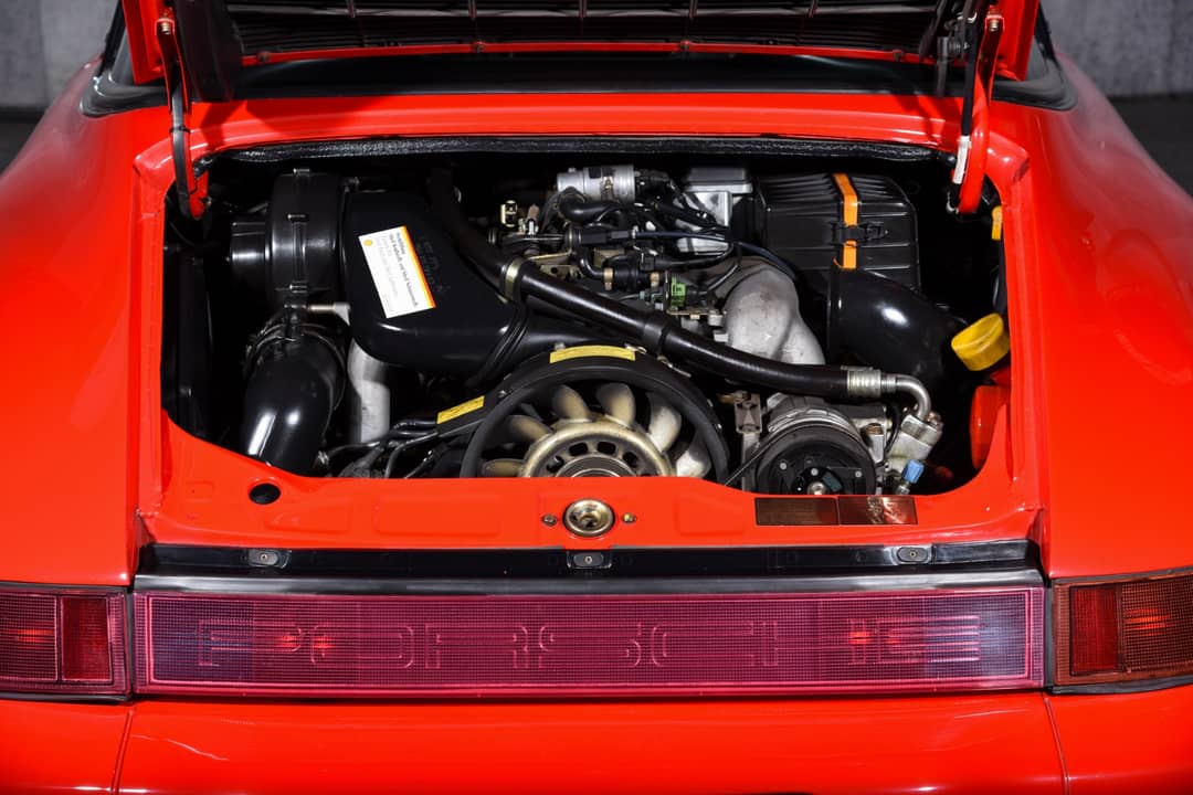 1990 Porsche 911 Carrera 2 — photo 32