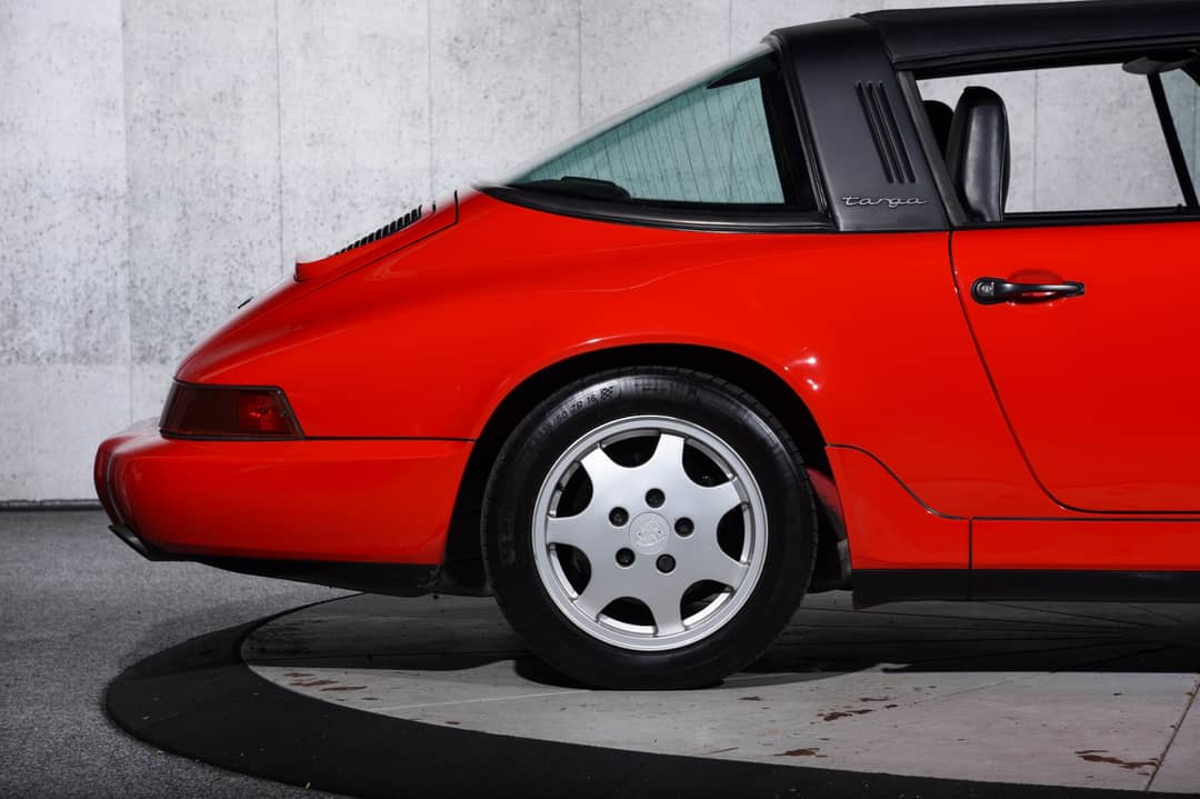 1990 Porsche 911 Carrera 2 — photo 39