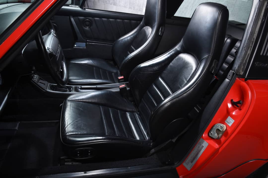 1990 Porsche 911 Carrera 2 — photo 5