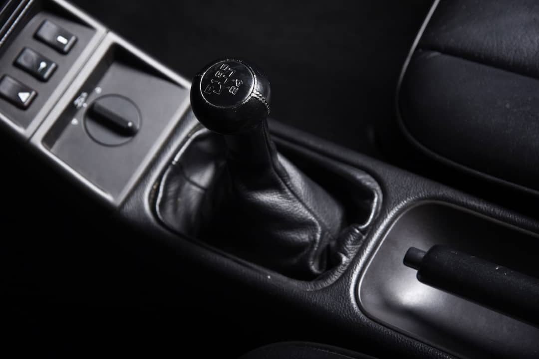 1990 Porsche 911 Carrera 2 — photo 6