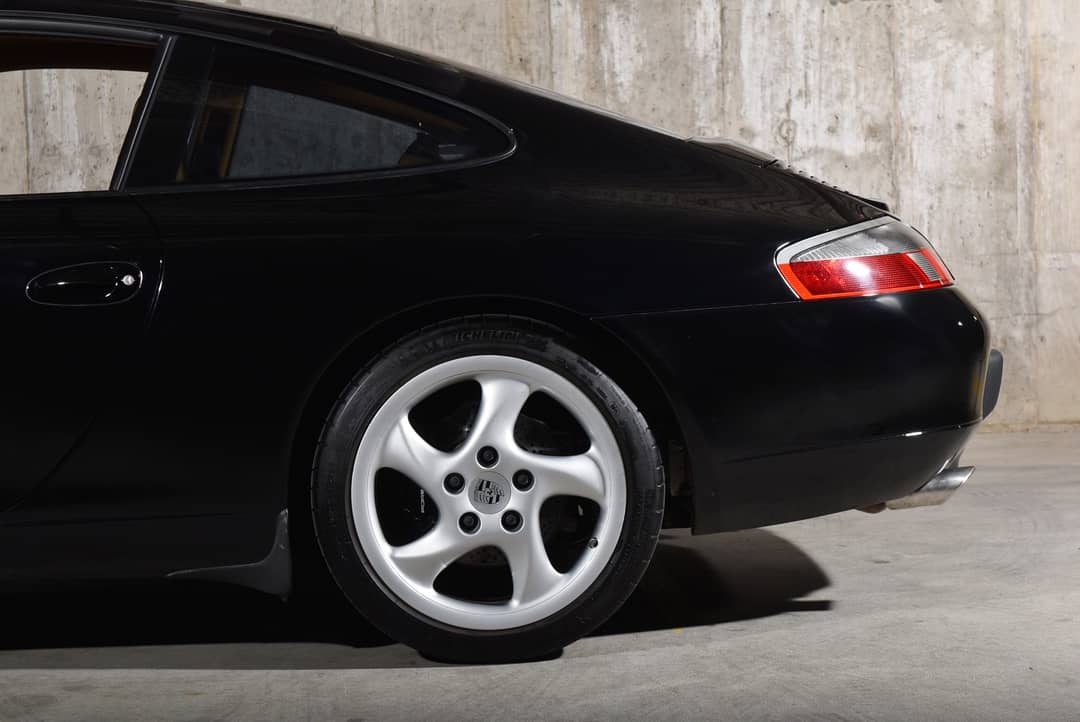 2000 Porsche 911 Carrera — photo 16