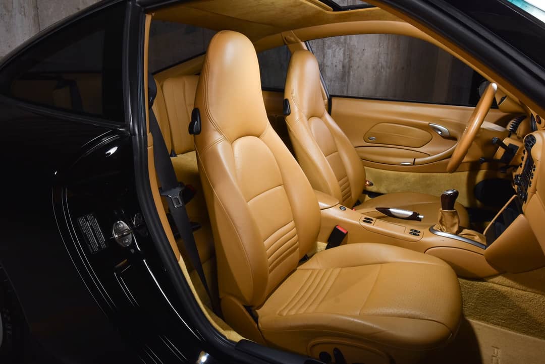 2000 Porsche 911 Carrera — photo 19