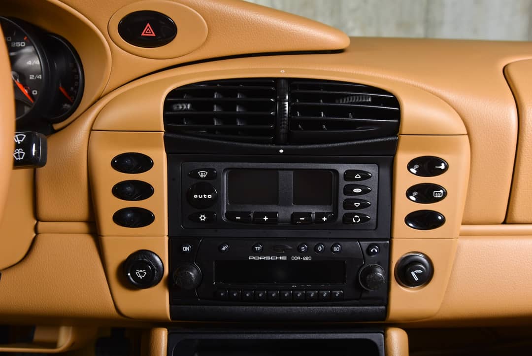 2000 Porsche 911 Carrera — photo 25