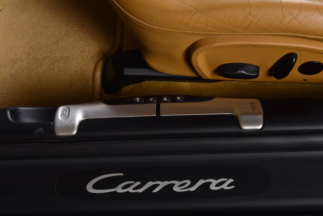 2000 Porsche 911 Carrera — photo 28