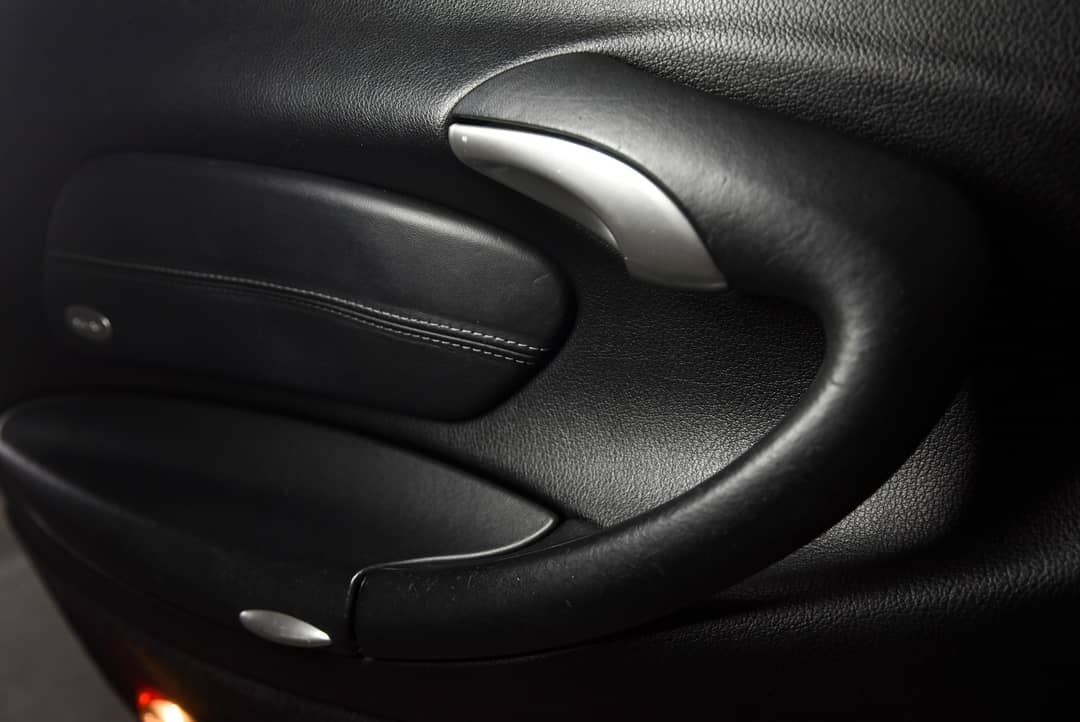 2002 Porsche 911 Targa — photo 25