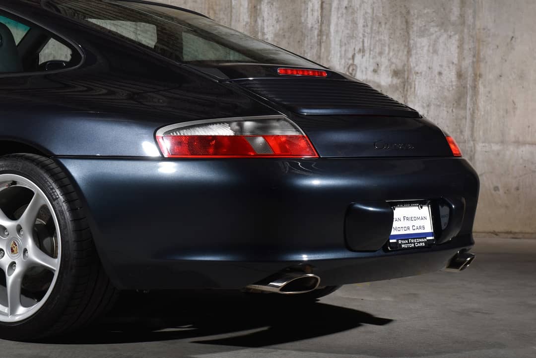 2004 Porsche 911 Carrera — photo 11