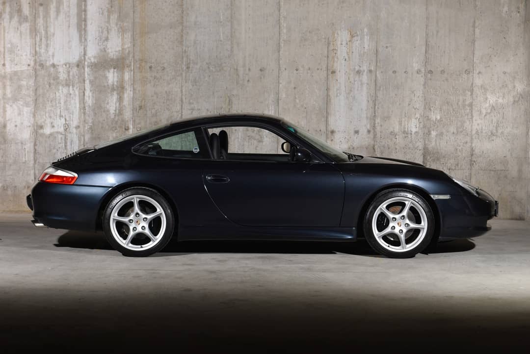 2004 Porsche 911 Carrera — photo 13
