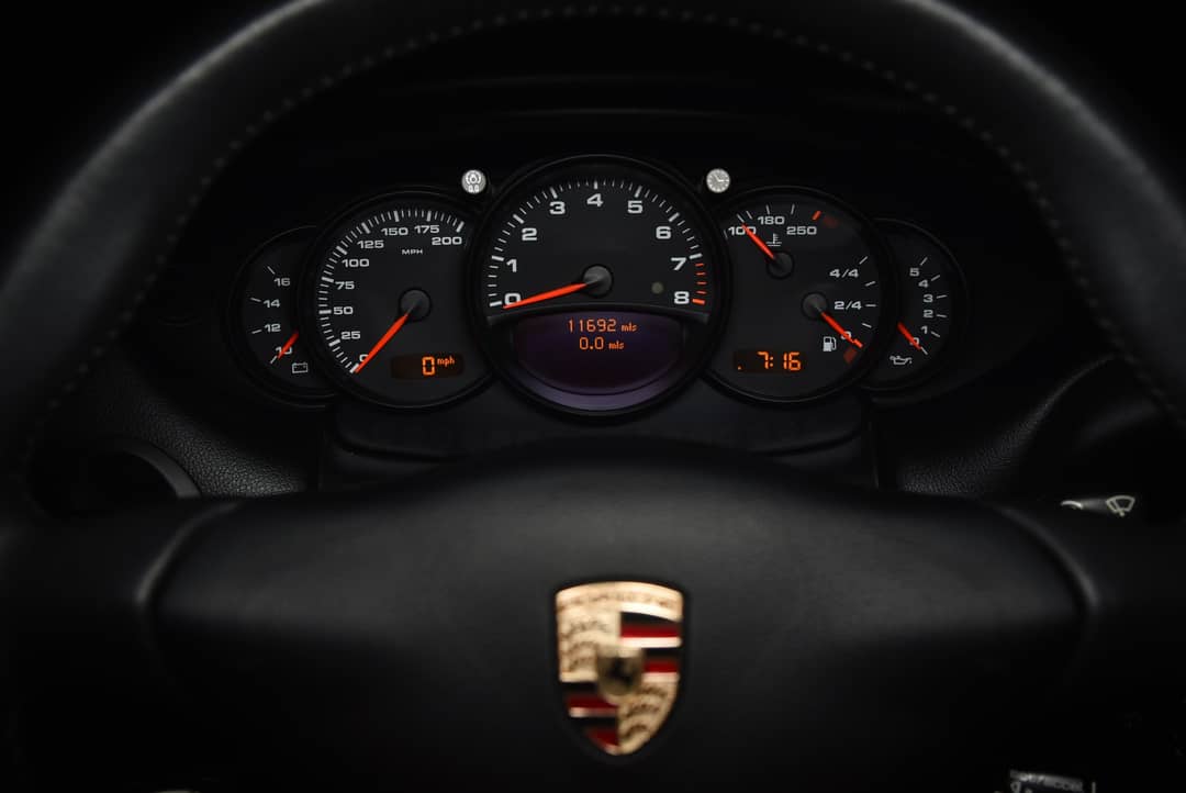 2004 Porsche 911 Carrera — photo 32