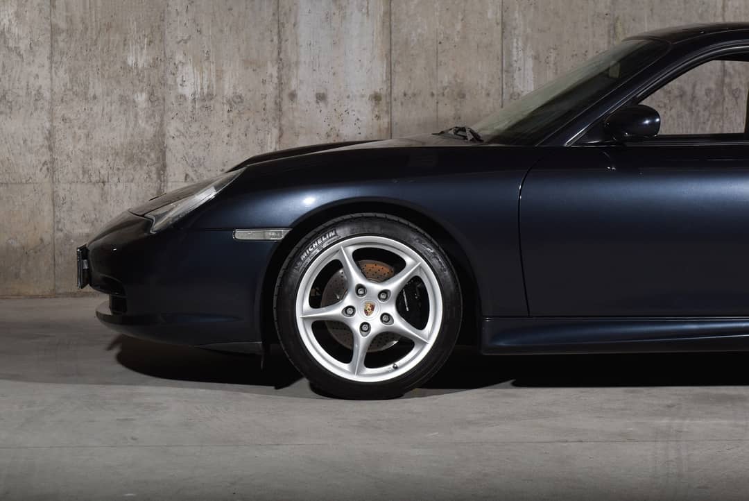 2004 Porsche 911 Carrera — photo 7