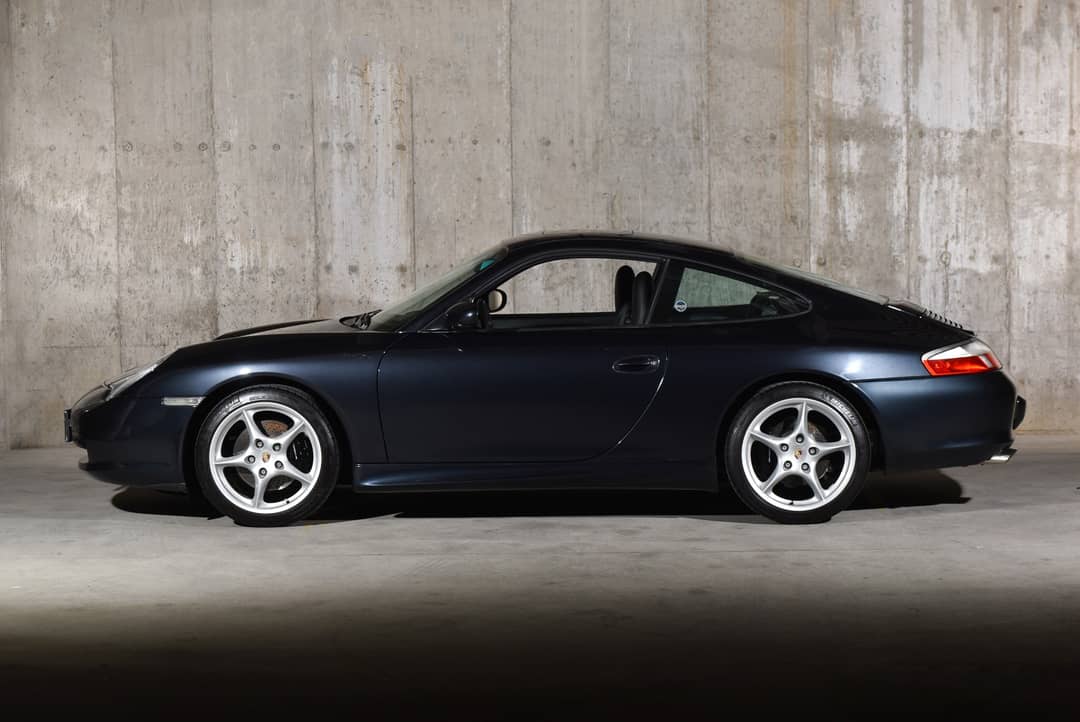 2004 Porsche 911 Carrera — photo 9