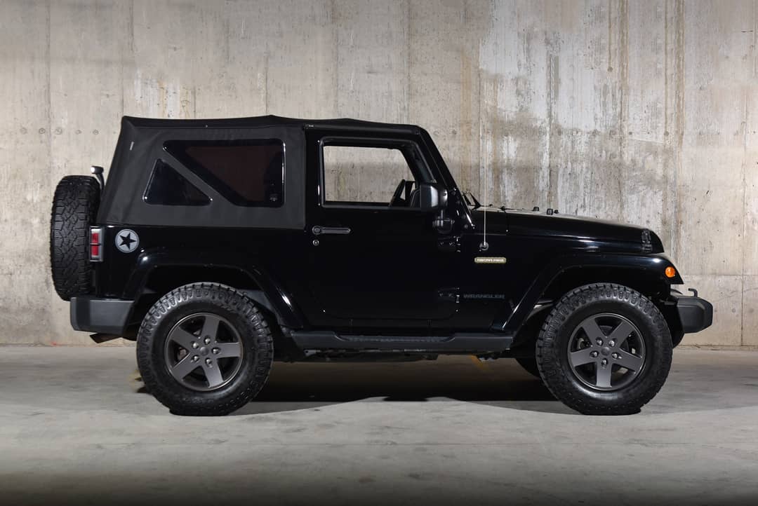 2016 Jeep Wrangler Sport — photo 15