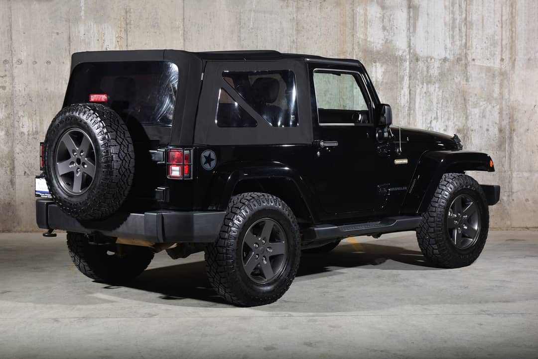 2016 Jeep Wrangler Sport — photo 3